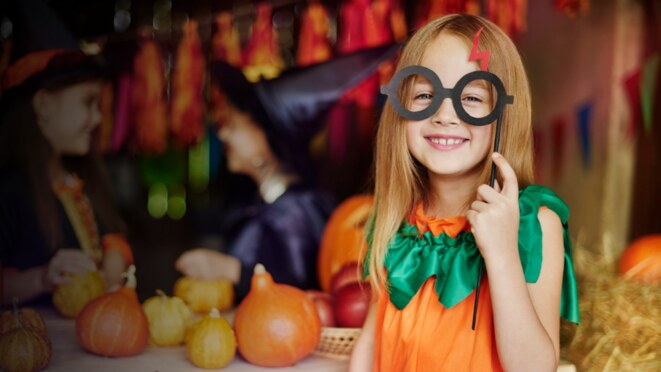 Kostýmy i dekorace na Halloweenskou party