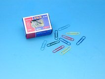 Kancel.sponky č.453B1/100/32mm barevné K