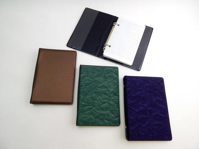 Složka 393150/III. A6 KARIS, bezftalát.